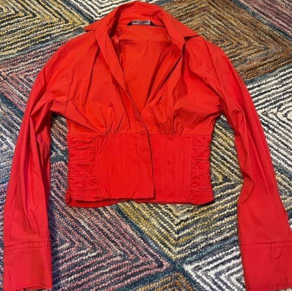 NWOT Vibrant Crop Top - Picture 1 of 4